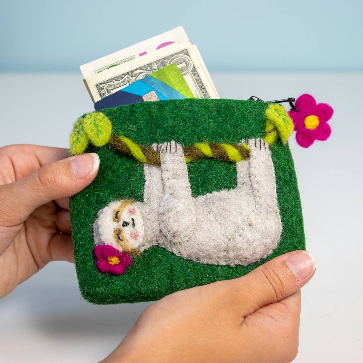 dZi Handmade - Swingin’ Sloth Coinpurse