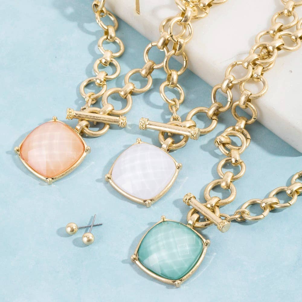 The Looks by Fame Accessories - Large Square Faceted Stone Pendant Toggle Chain Necklace: SNOW