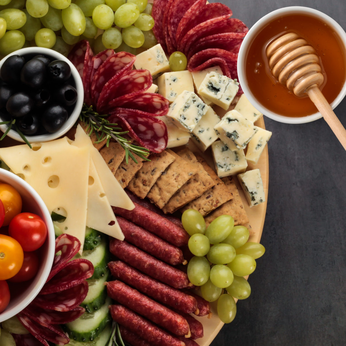 Huckle Bee Farms LLC - Lavender Infused Raw Honey: 1 lb Bottle