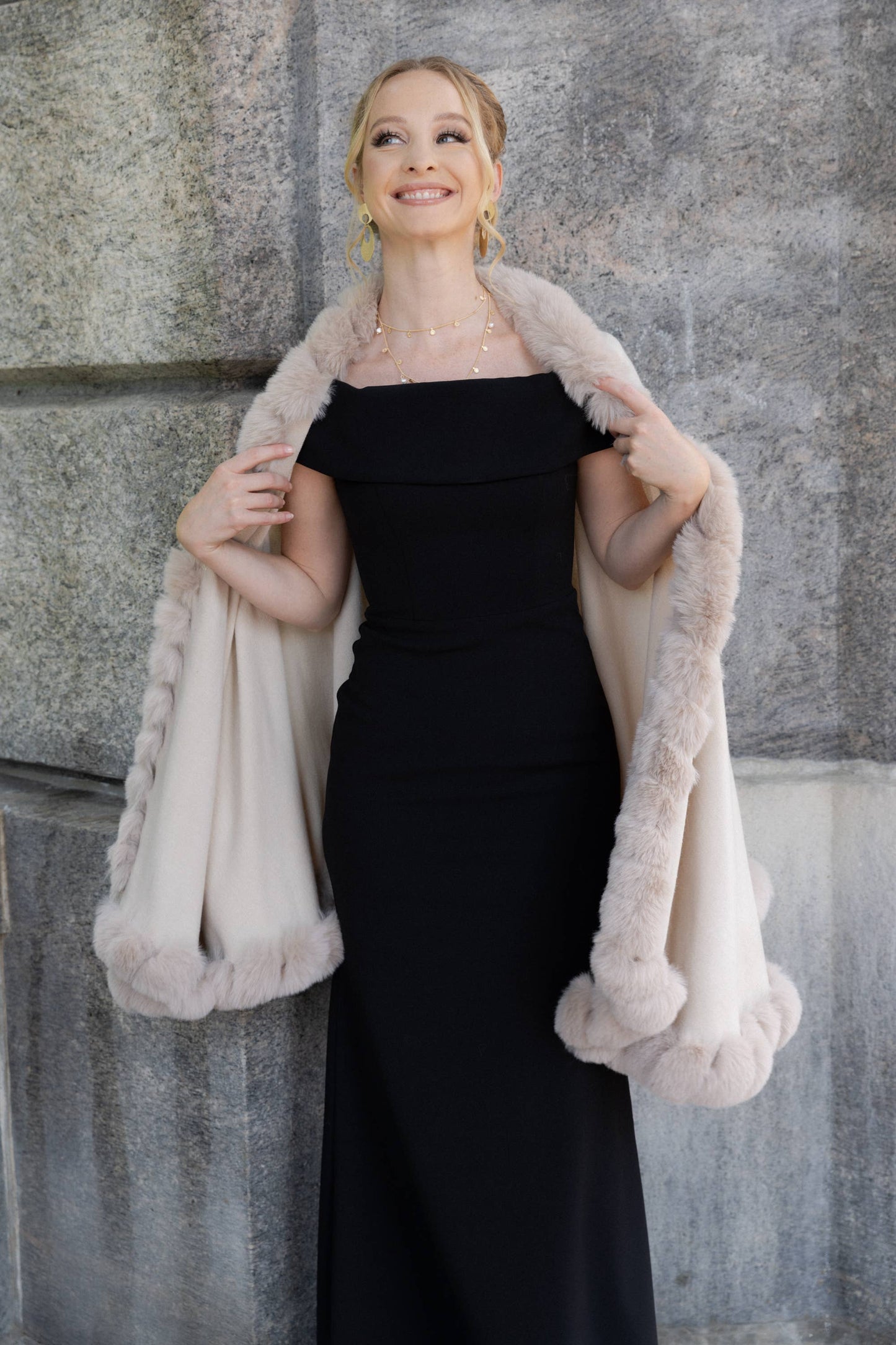 SAACHI - Faux Fur Cape Kimono: BLACK