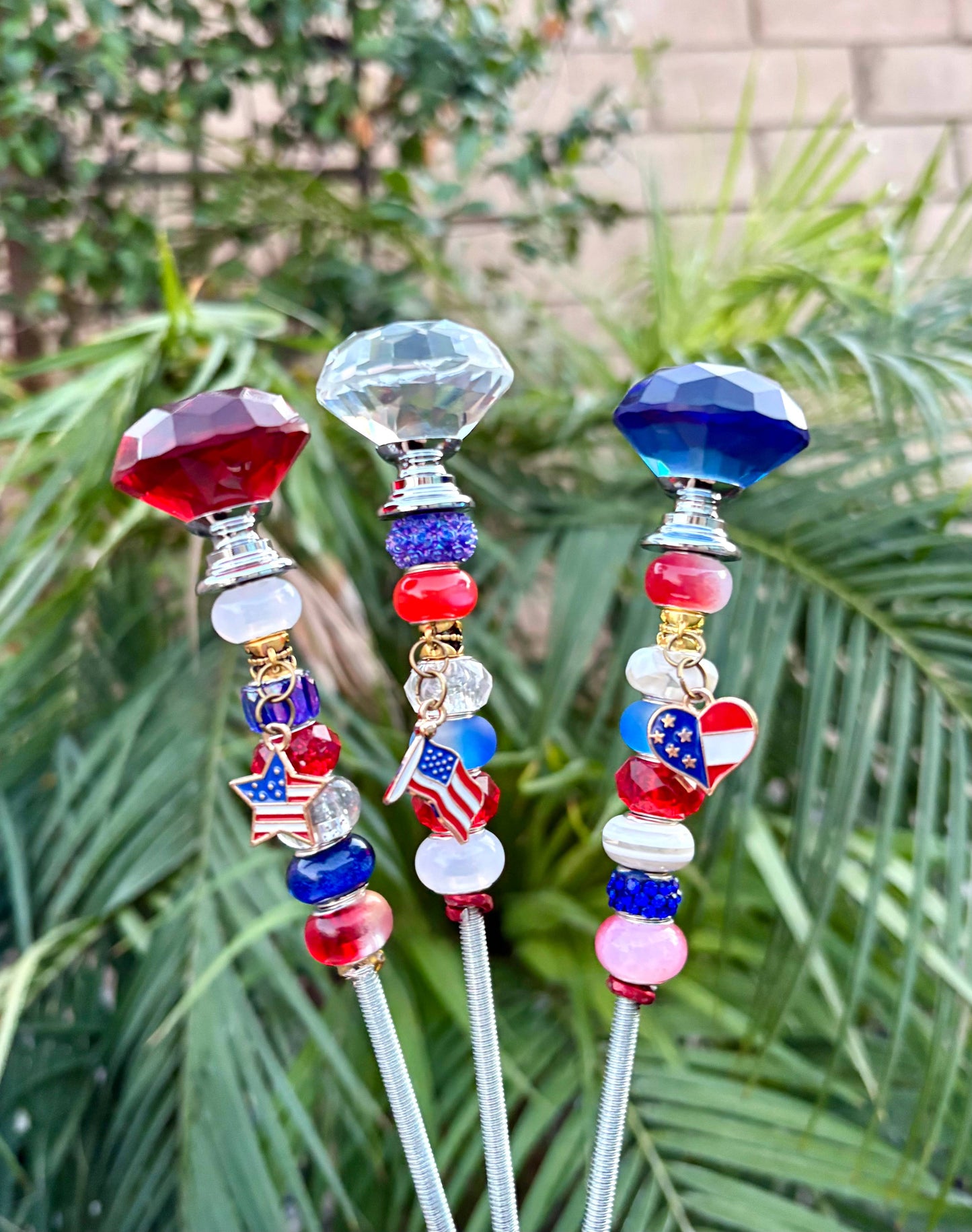 Sea of Bliss Shop - Red, White, Blue Patriotic Garden Stakes: Blue / Charm / 11 inch