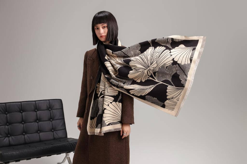 Winding River - Black / Cream Large Ginkgo Reversible Wrap