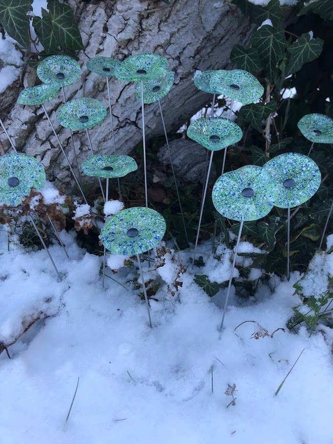 CARNEOL GLASS - Small Glass Flower For Outside In Transp.-A.Green-D.Blue