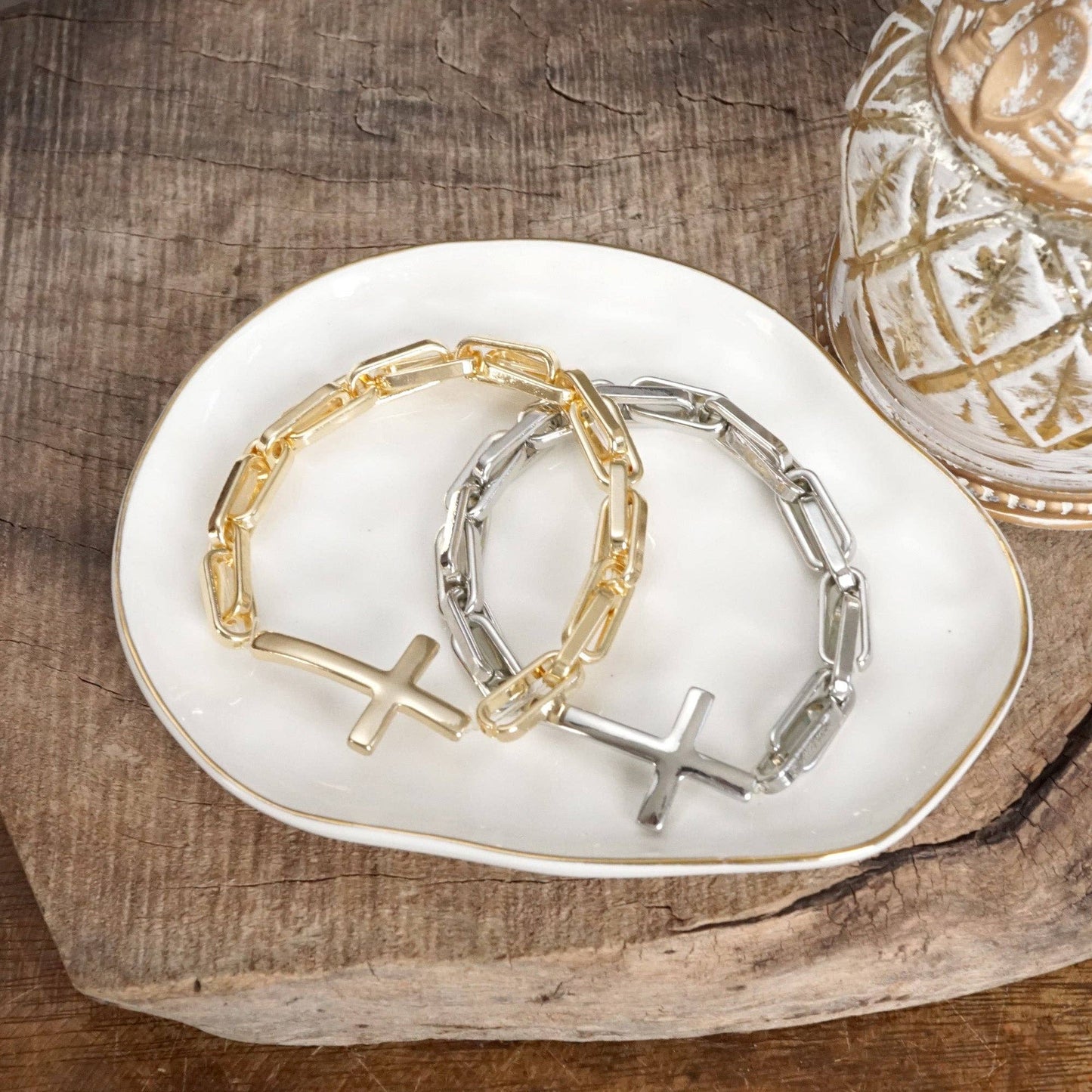 PennyLine inc - Sideways Cross Stretch Bracelet – Gold or Silver Tone: Gold tone