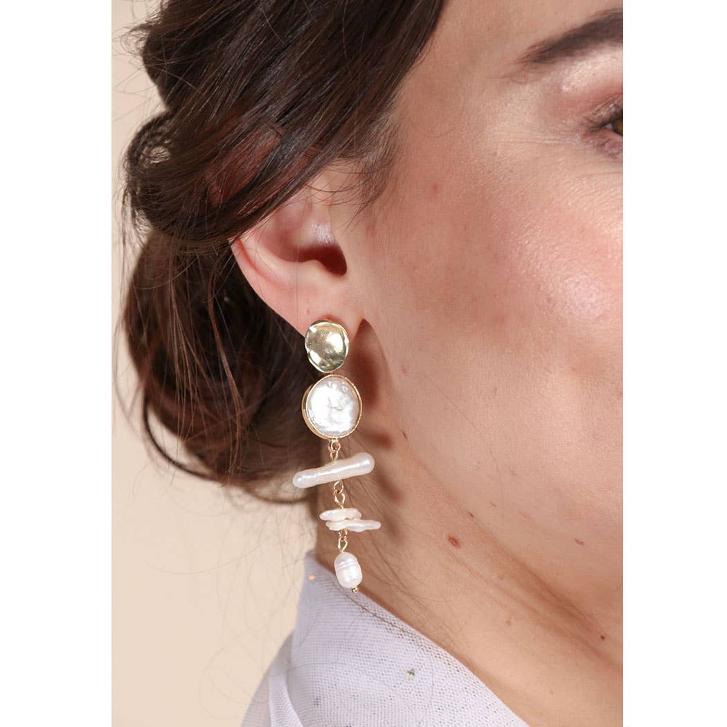 SAACHI - Baroque Pearl Drop Earring