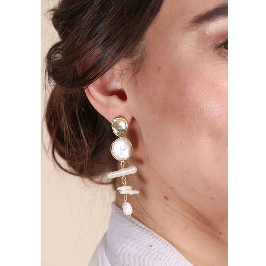 SAACHI - Baroque Pearl Drop Earring