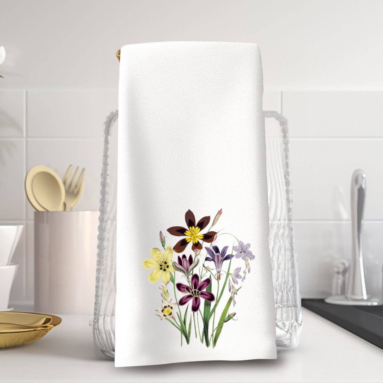 Fernville Creations - Wildflower Floral Hand Towels for Bath and Kitchen