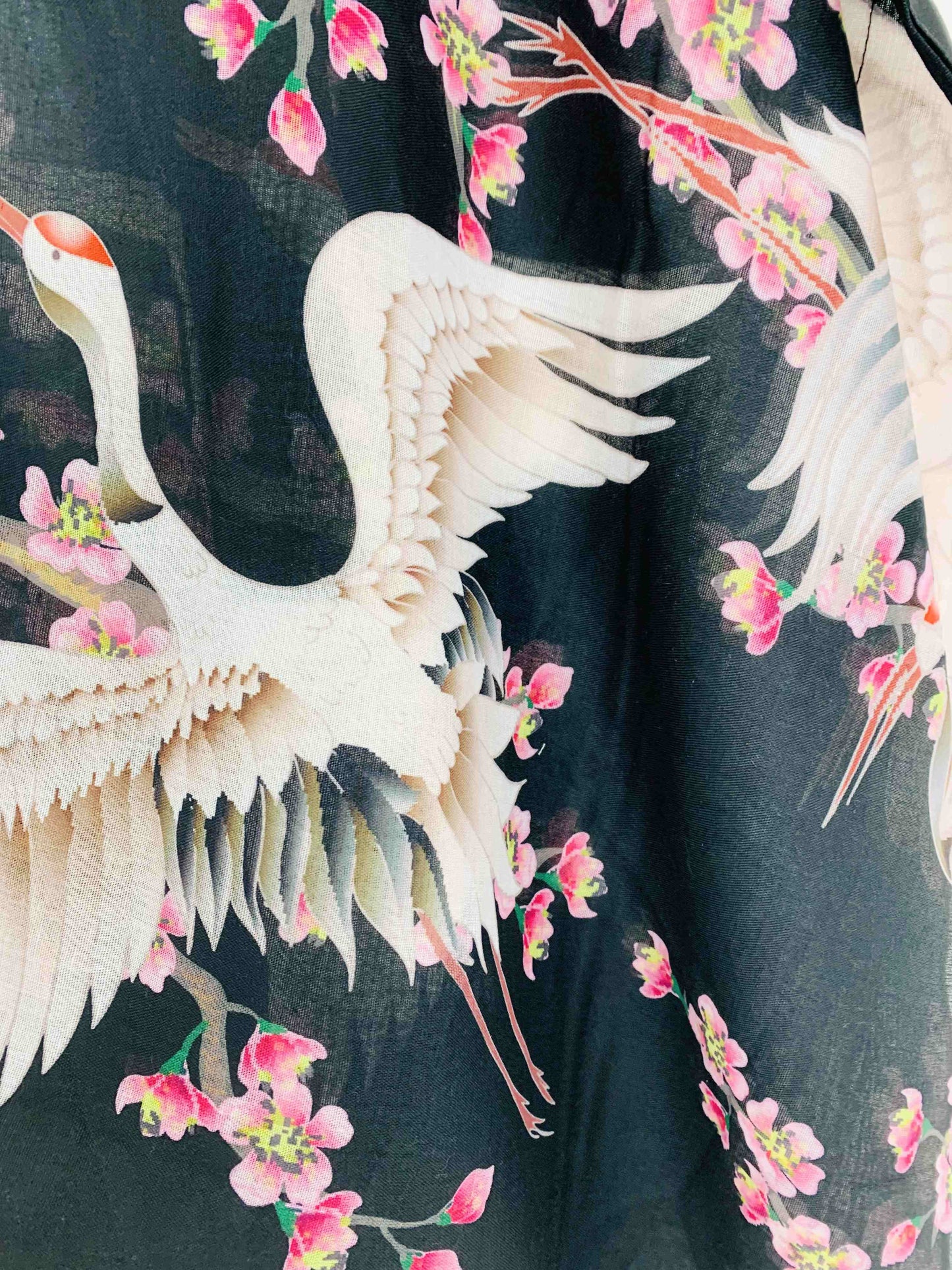 JC Sunny Fashion - Black-White Crane & Floral Kimono