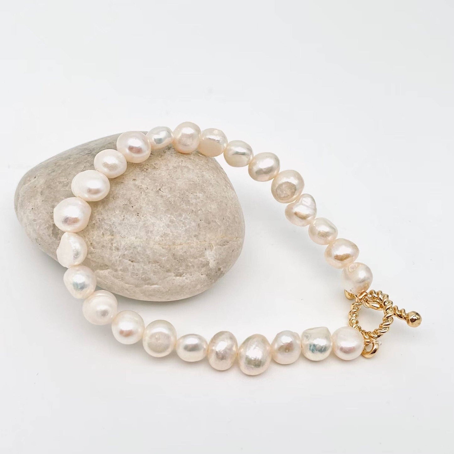 Mio Queena - Irregular Pearl Beaded OT Buckle Bracelet: Pearl