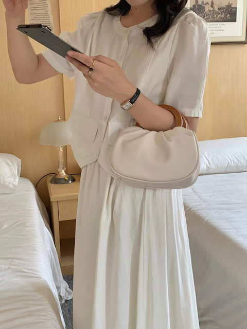 Pretty Persuasions - P23069B Mini Wood Handle Purse Crossbody Bag (Curve Bottom): 01 Ivory