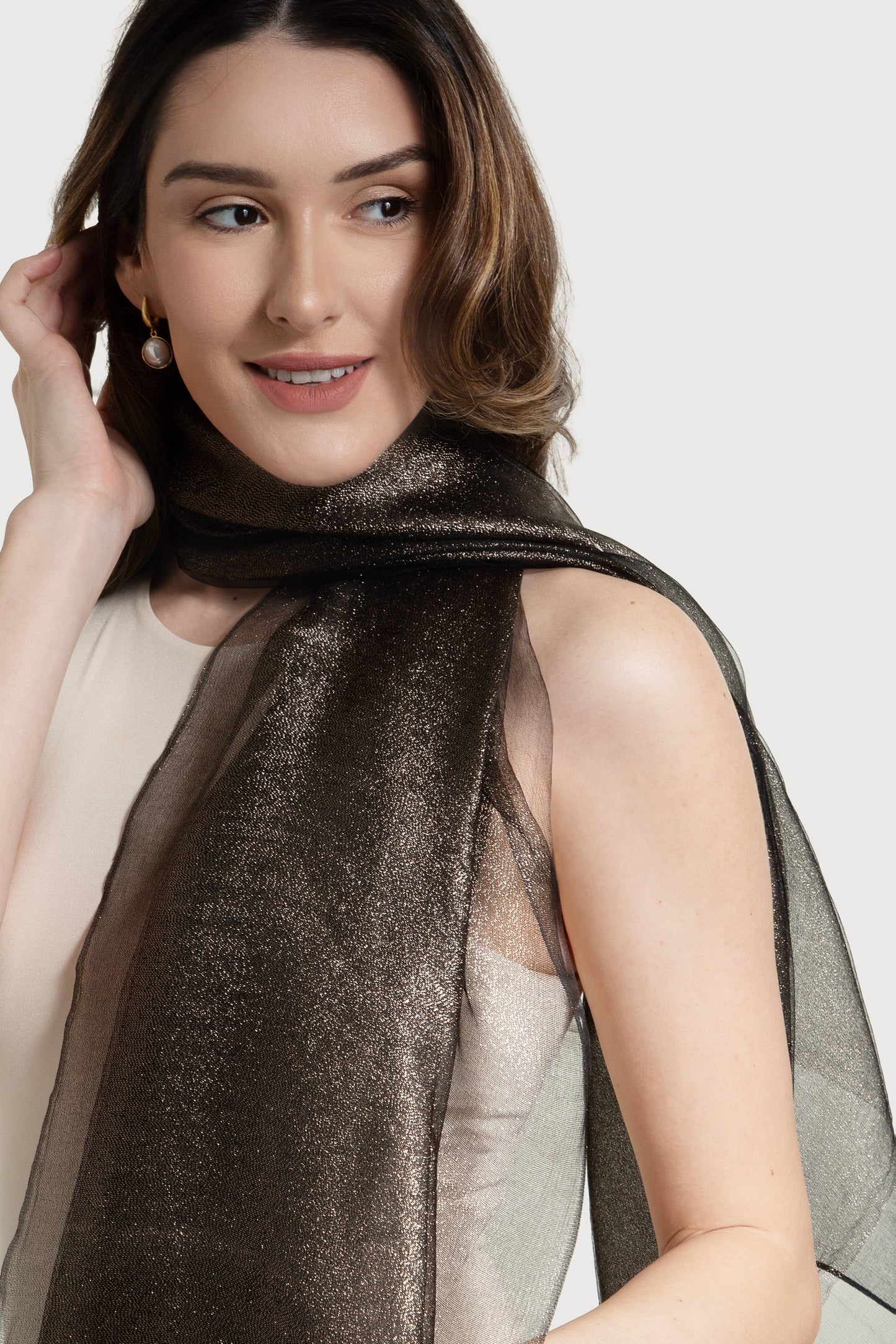 SAACHI - Silk Glimmer Scarf: Burgundy