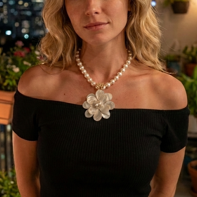 Bijoux Envie Statement Jewelry - Coastal Mother of Pearl Flower Necklace | Statement Jewelry