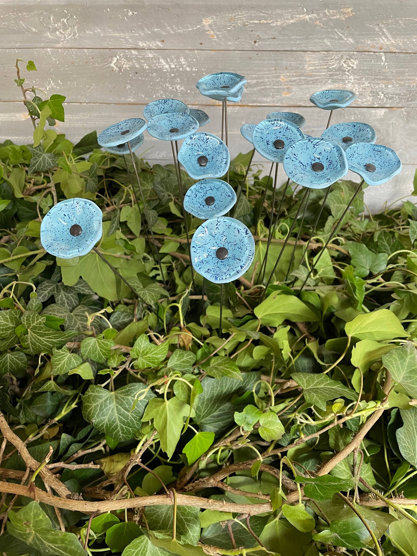 CARNEOL GLASS - Small Glass Flower For Inside In L.Blue