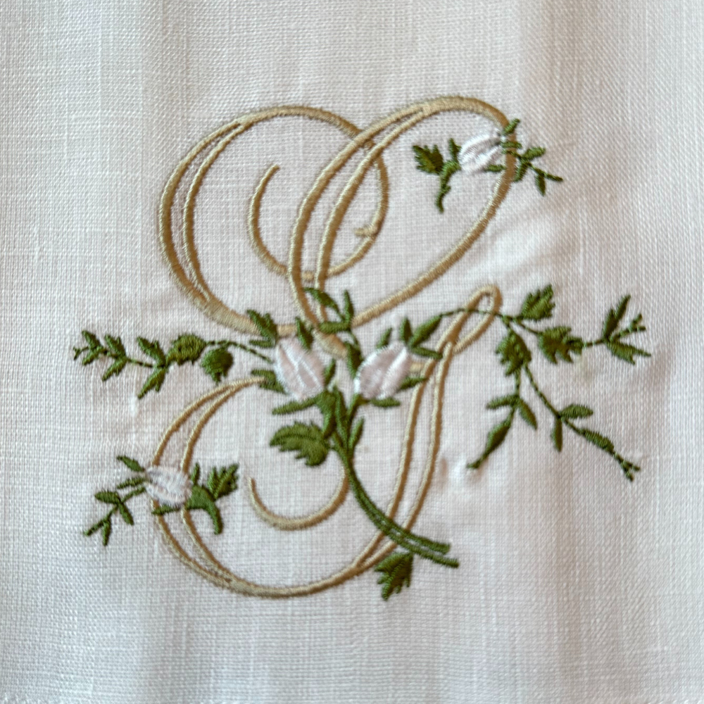 Arte Italica & Crown Linen Designs - Floral Monogram Linen Towel: V