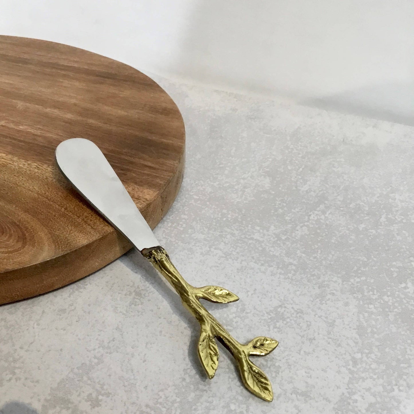 India Handicrafts Inc - S.S. & Gold Leaf Bud Handle Spreaders, Set of 4