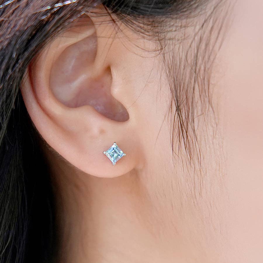 Haengseongworkshop - S925 Light Blue Topaz 4x4mm Princess Cut Earrings