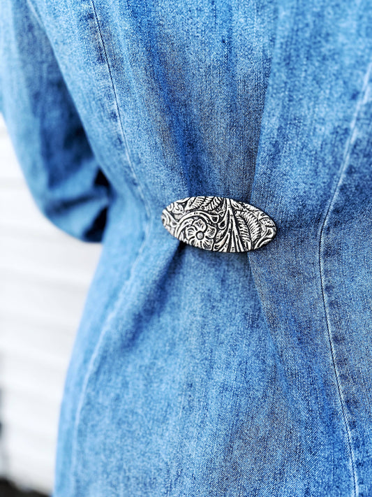 KardiKlips - Leather Cinch Clip for Clothing, Silver & Black Unique Gift