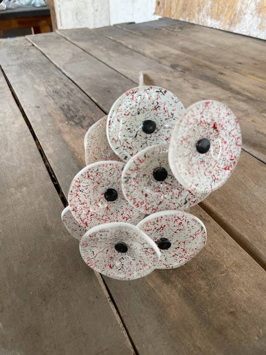 CARNEOL GLASS - Small Glass Flower For Outside In White-Red-Black