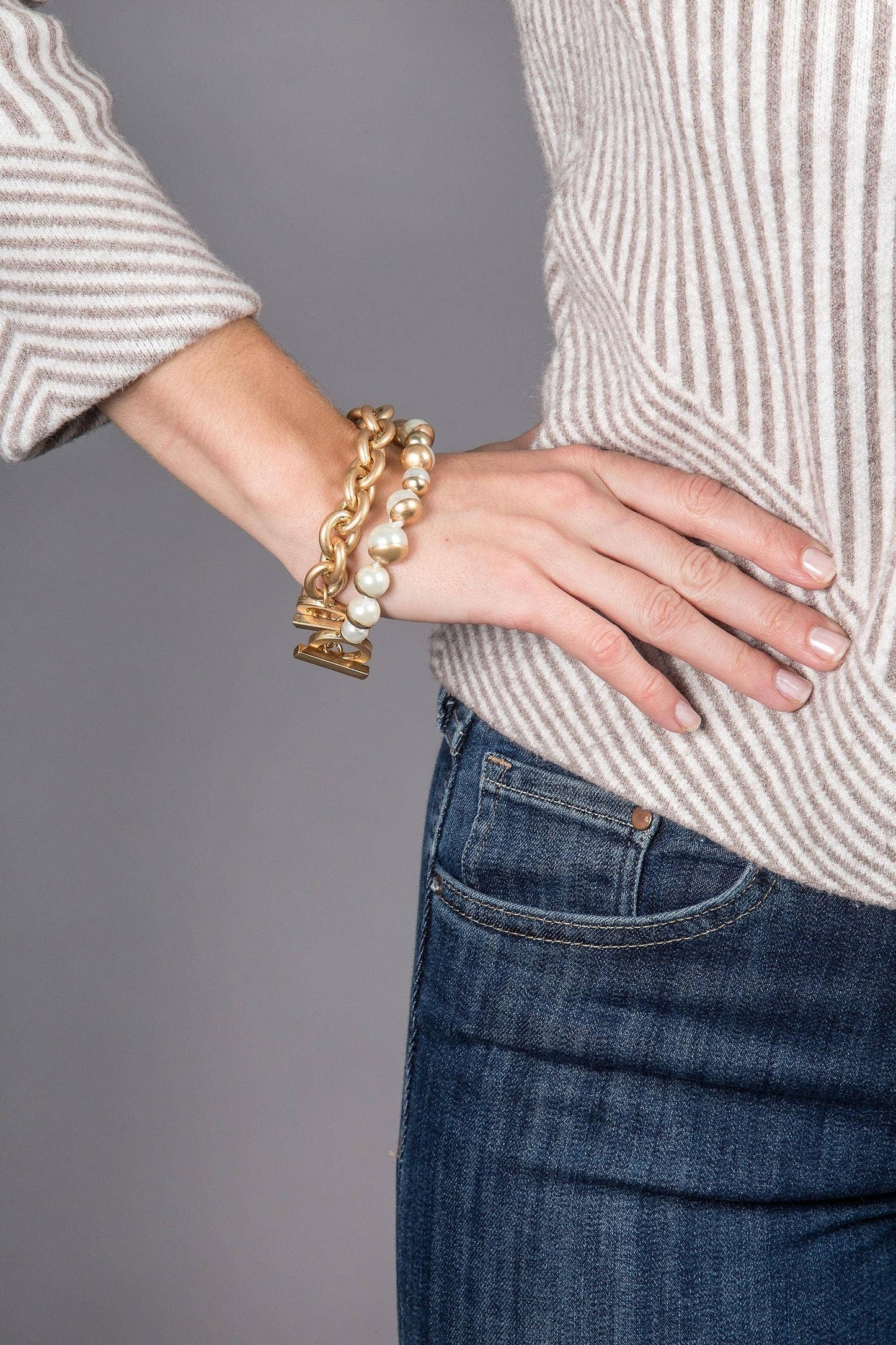 SAACHI - Single Moon Pearl Bracelet