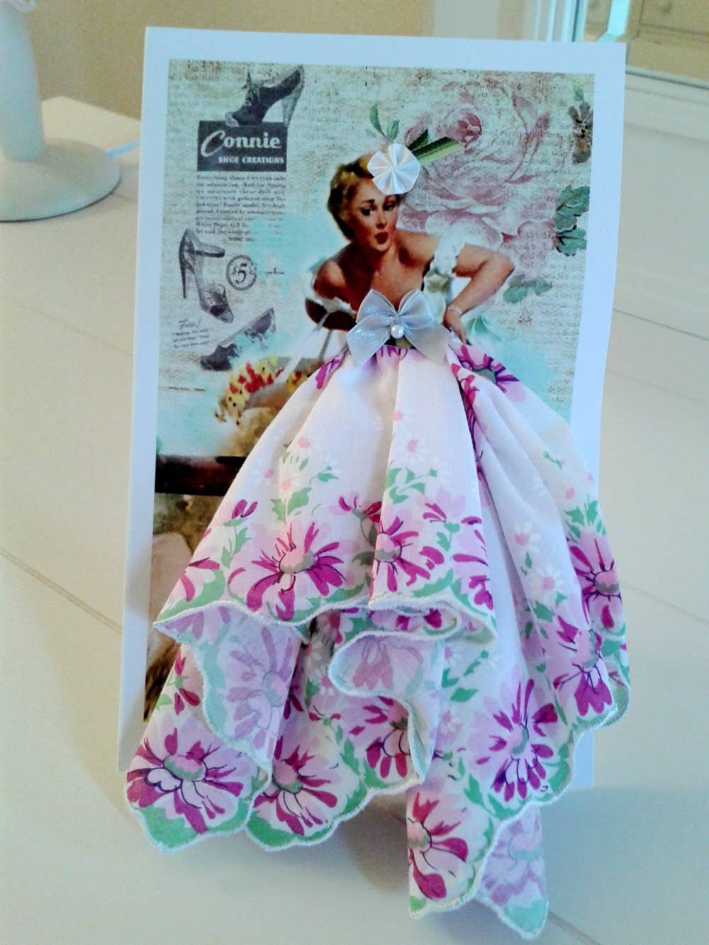 MOMENTS IN THYME - Pinup Girl Keepsake Hanky Card