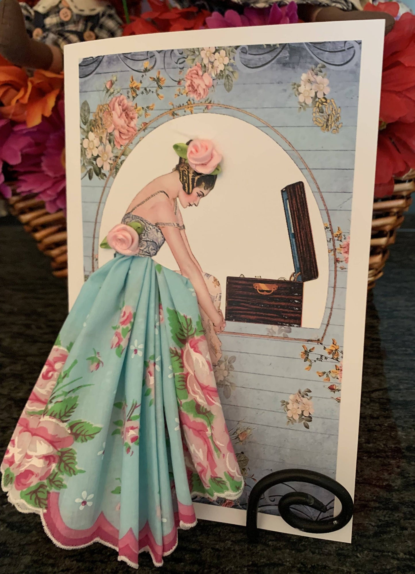 MOMENTS IN THYME - Air Castles Flapper Girl Keepsake Hankie Card: Aqua Scallops