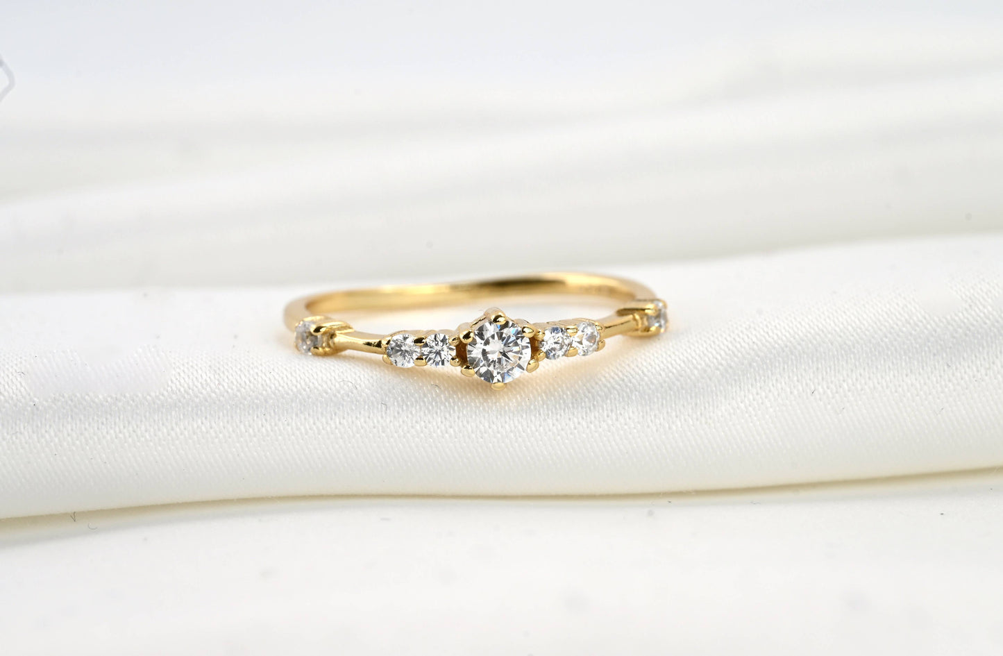 Blueyejewelry - Silver Diamond Ring - Sterling Silver Cluster CZ Ring 0447: 6