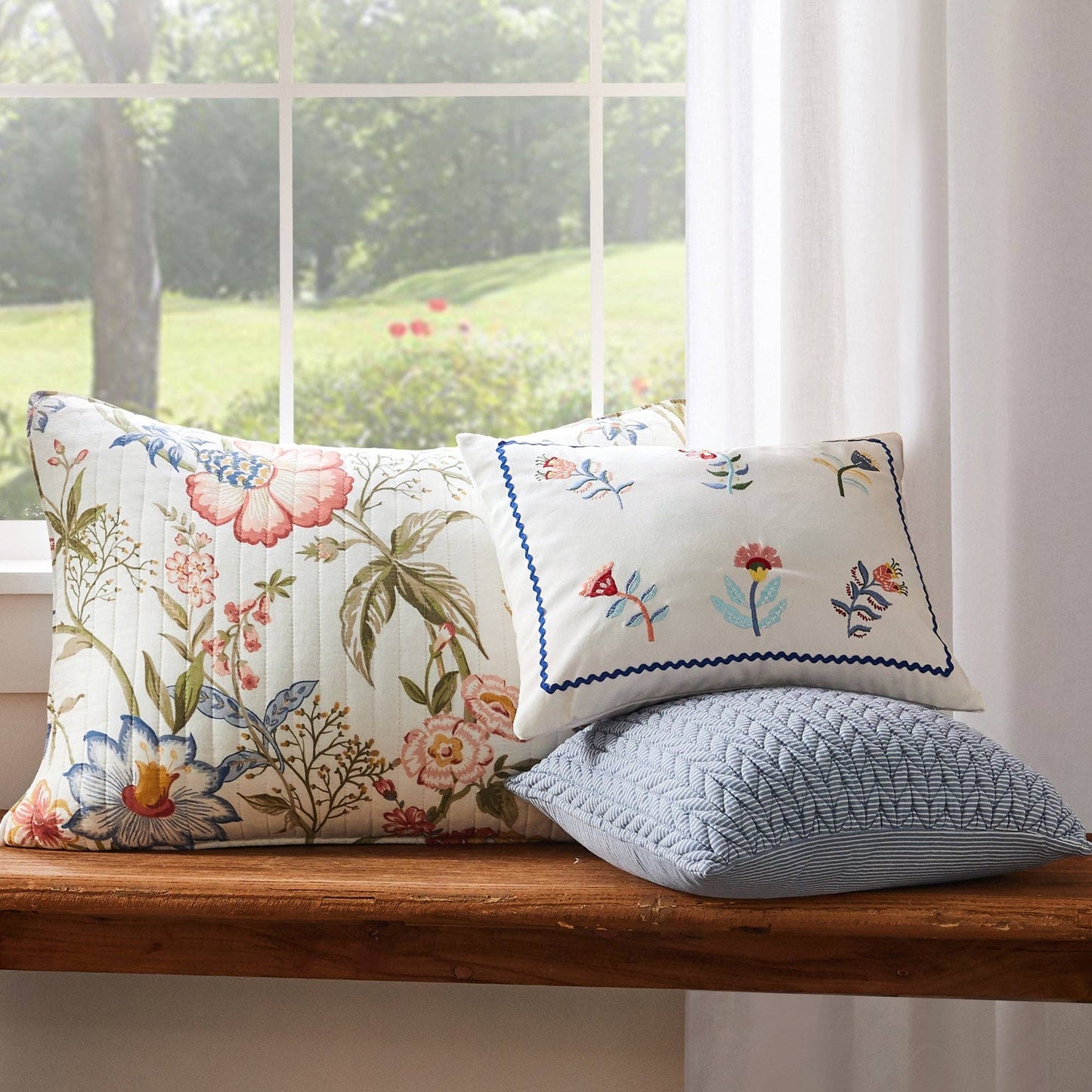 Levtex Home - Maileen Quilt Set: Neutral Blue / King/Cal King