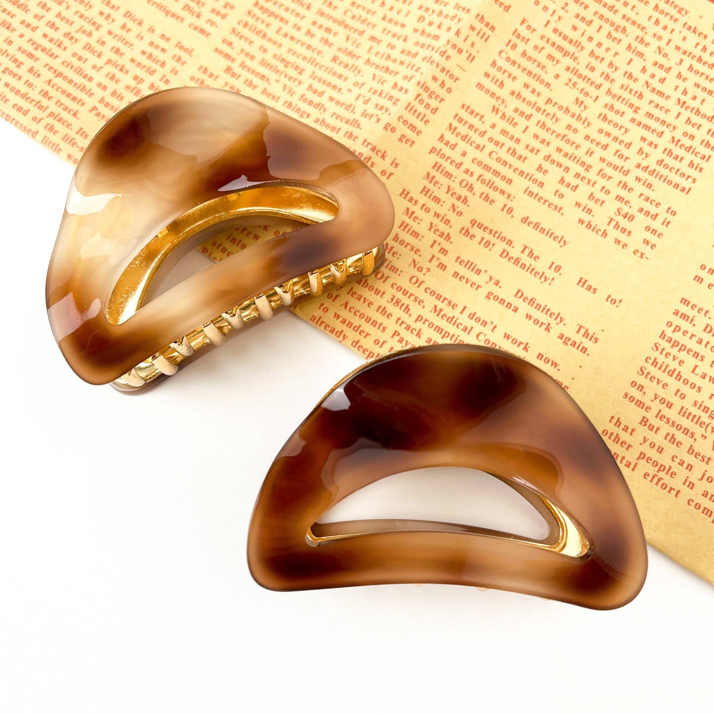 TheDivaSoap - Mushroom hair clips colorful claw clip: A