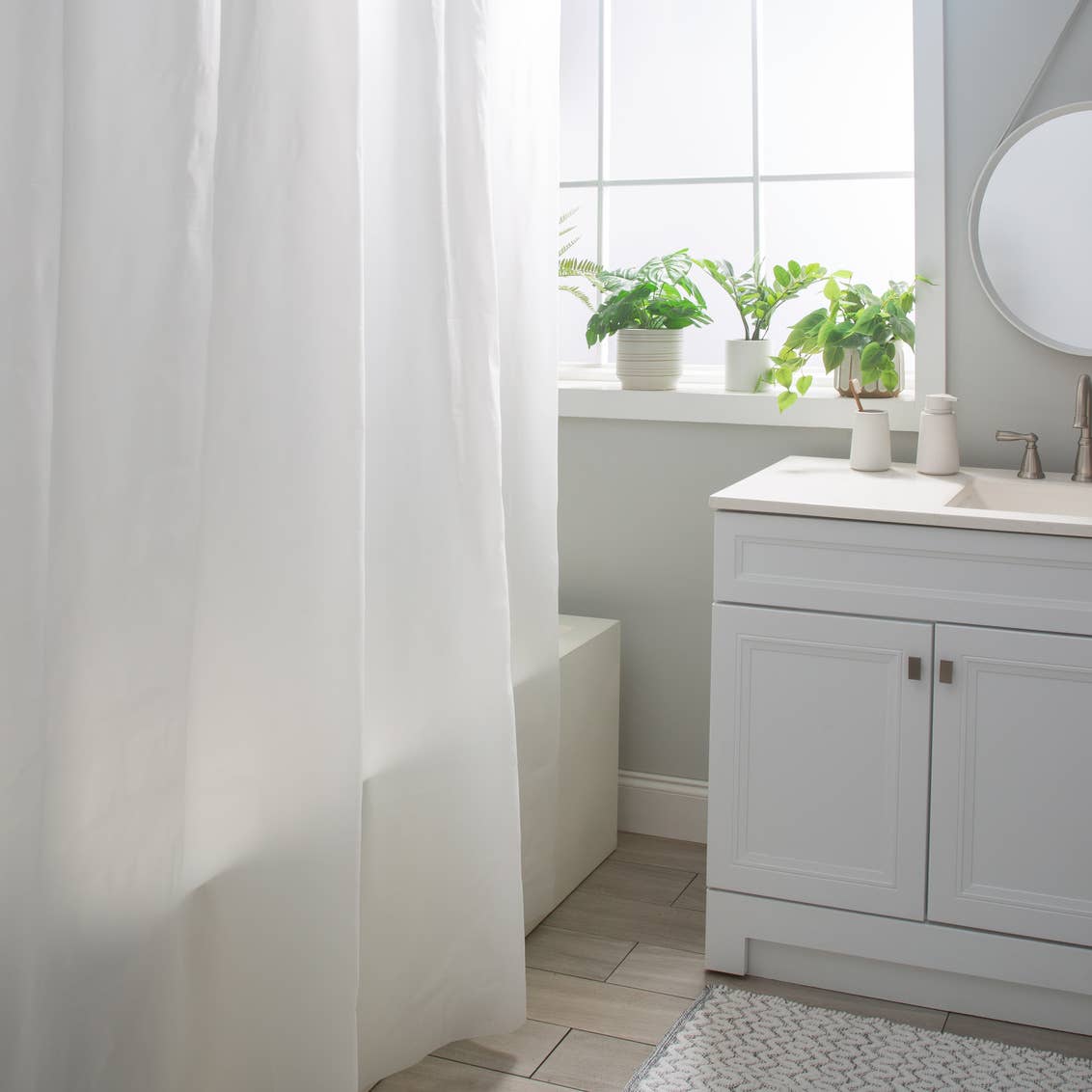 Moda at Home Enterprises, Ltd - CORONET PEVA HOTEL LINER FROST