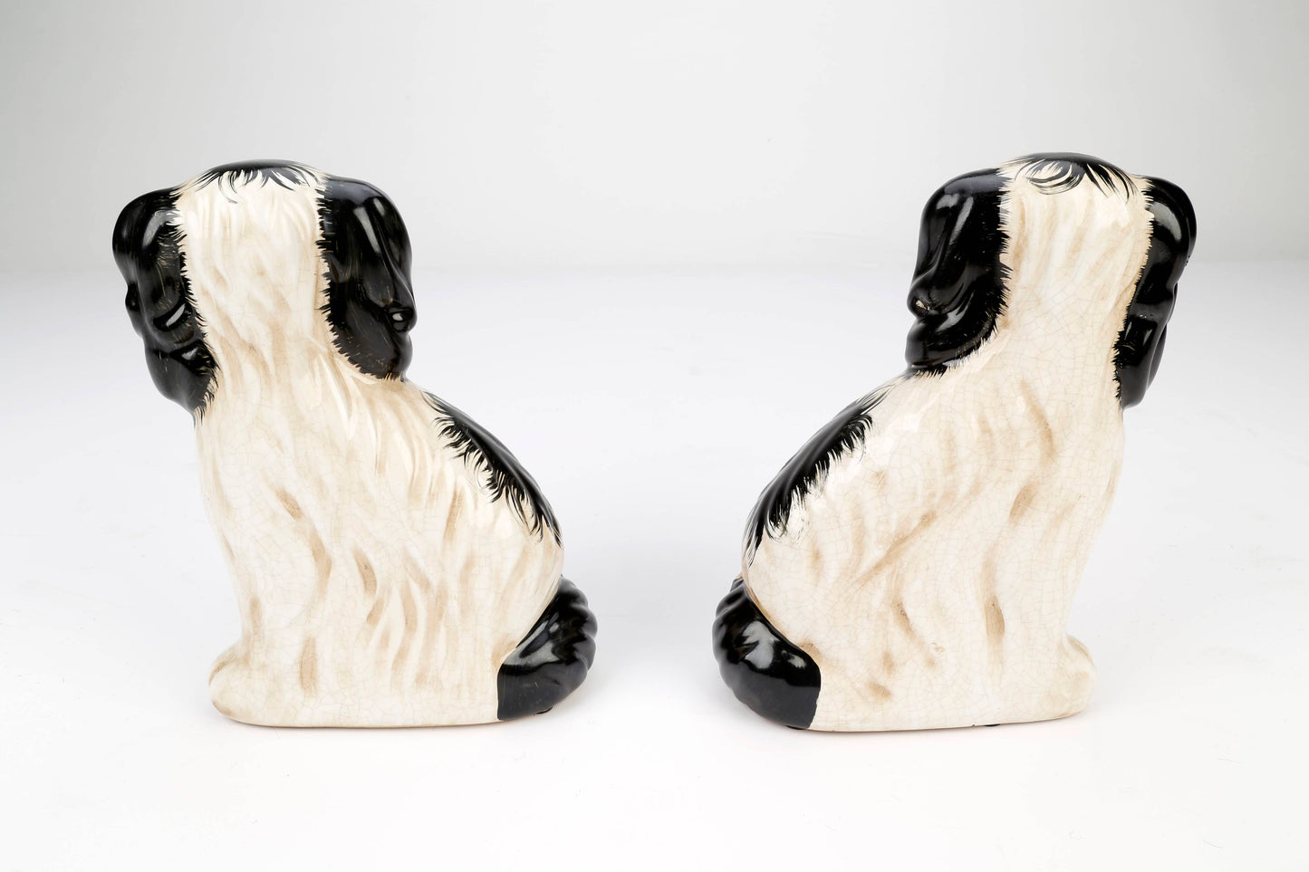 AA Importing - Staffordshire Dog Pair with Flower Baskets, Black Finish