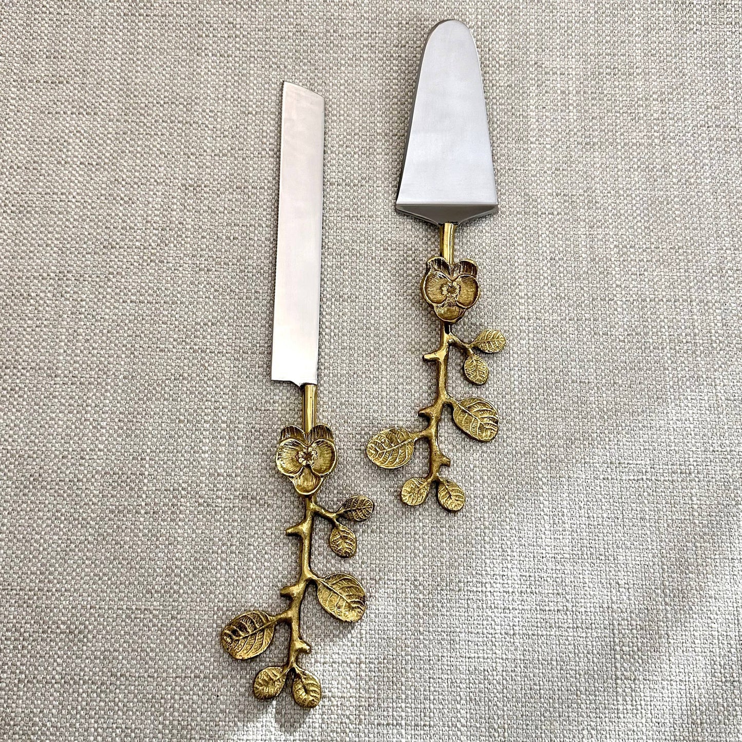 India Handicrafts Inc - Alu-Gold Floral Cake Servers, Set of 2