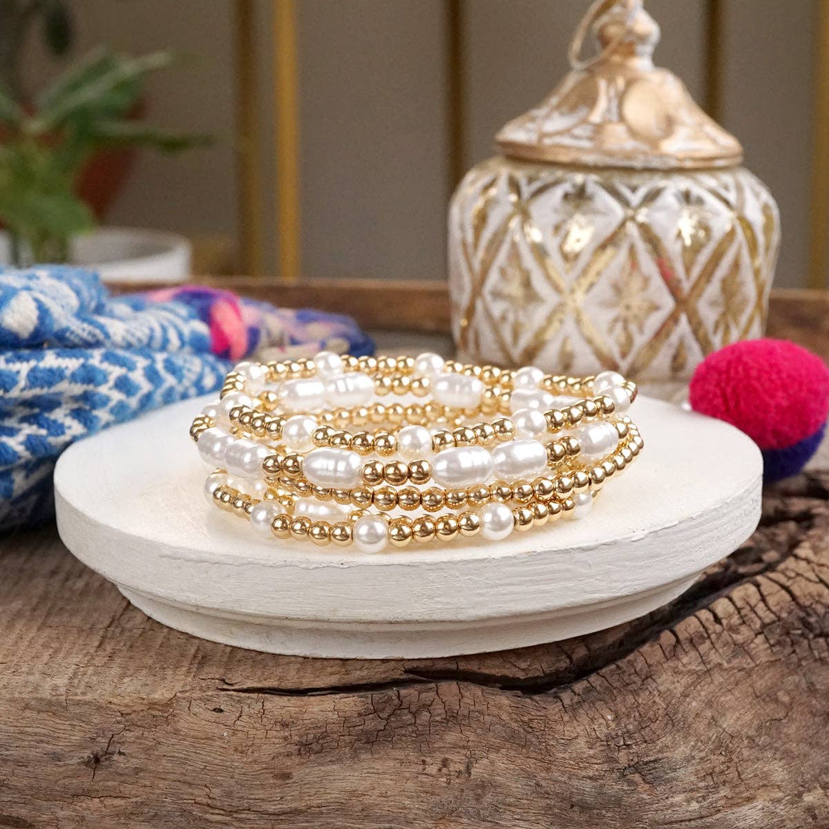 PennyLine inc - Pearl & Gold Beaded Stretch Bracelet Set – Set of 5