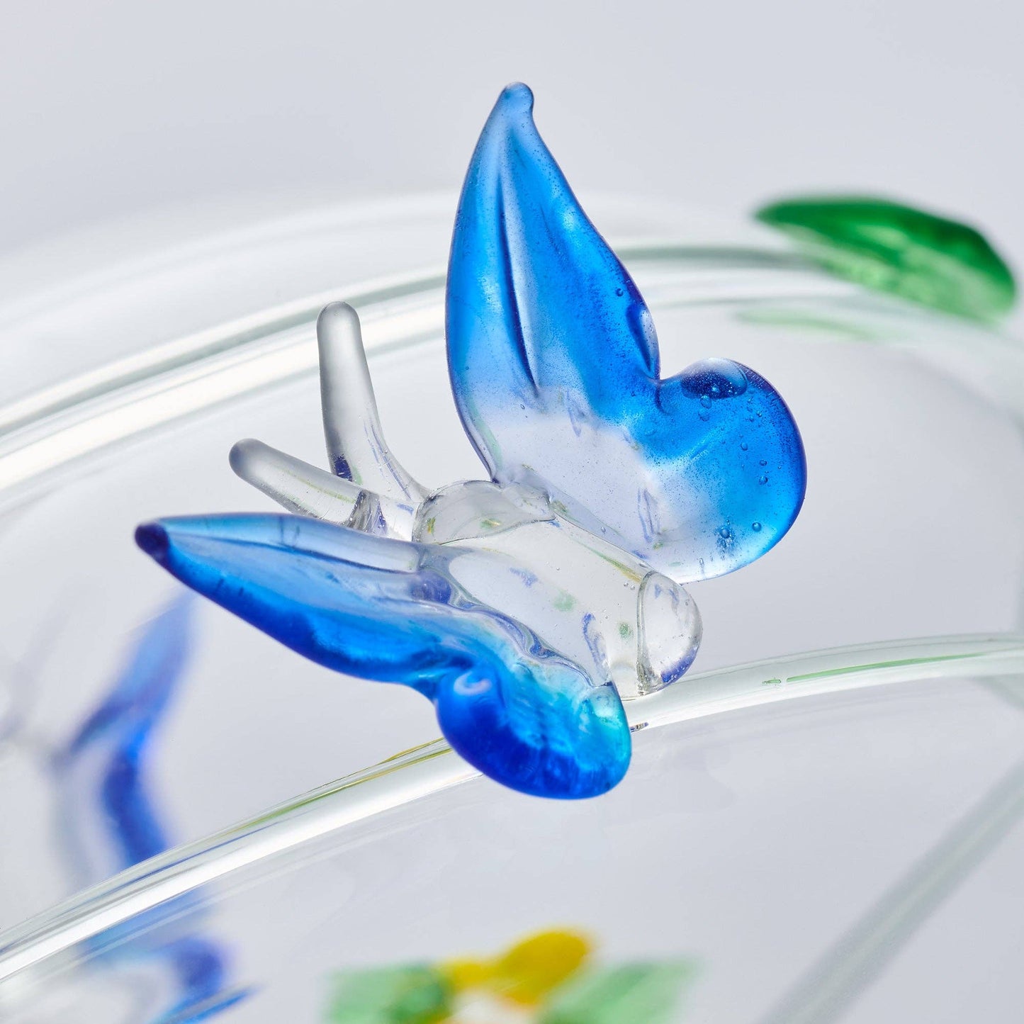 Sienna Glass - 10cm Glass Globe - Wildlife Collection - Butterfly