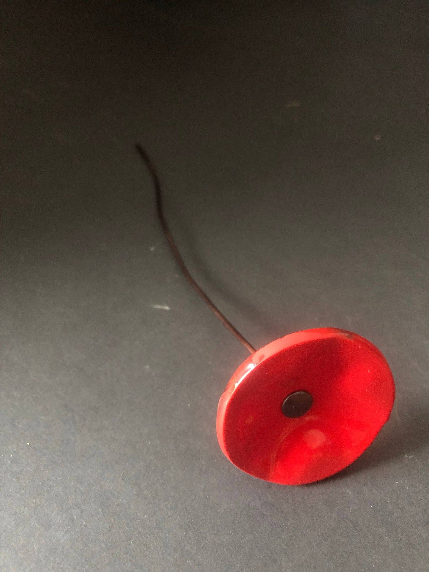 CARNEOL GLASS - Small Glass Flower For Outside In Red On Flexible Stem