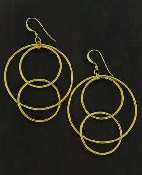 Sosie Designs - Gold Matte Interlocking Rings Earrings
