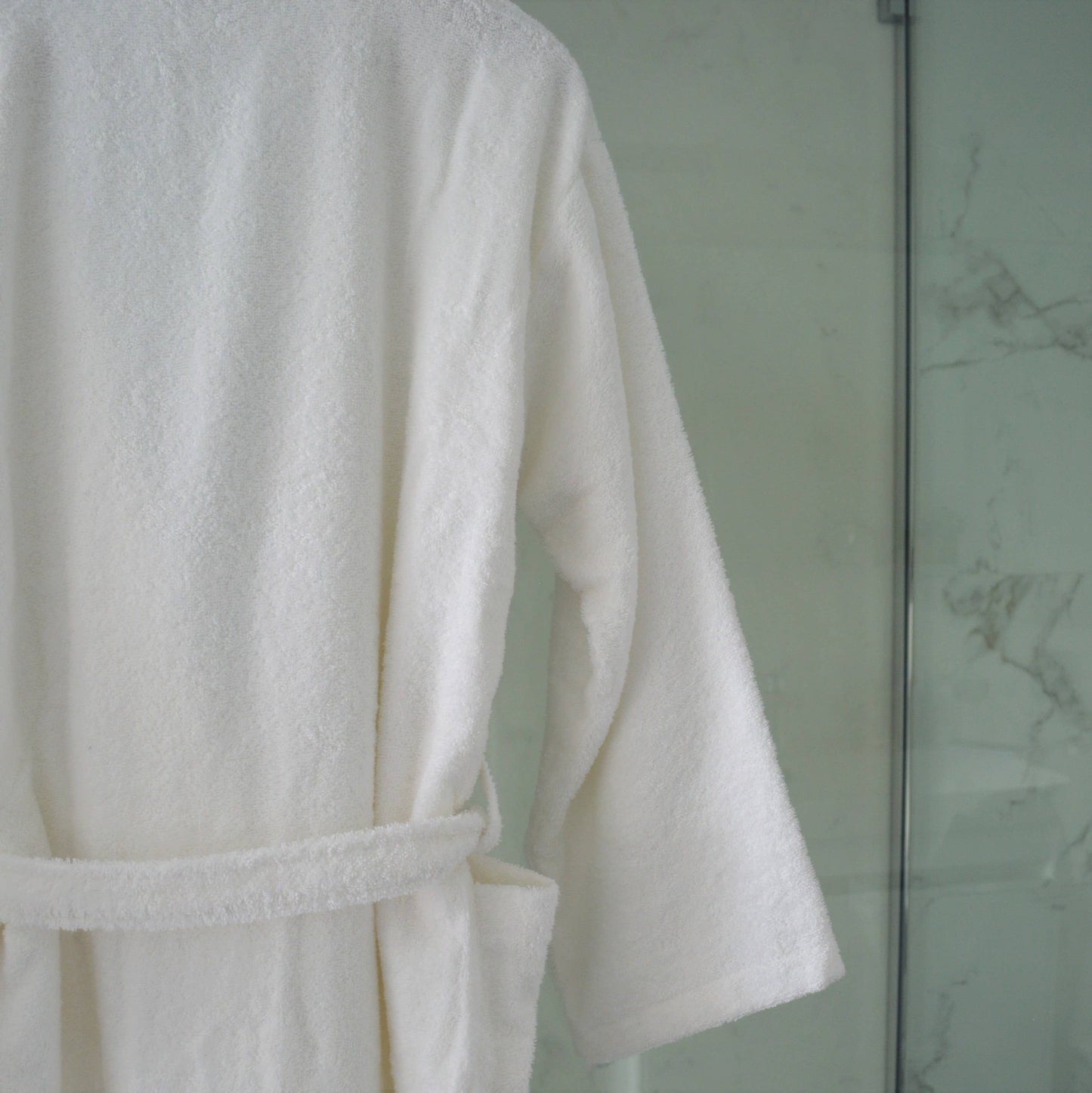 Allure Bath Fashions - Hotel Luxury Unisex Towelling Bathrobe - 100% Cotton: White / L/XL