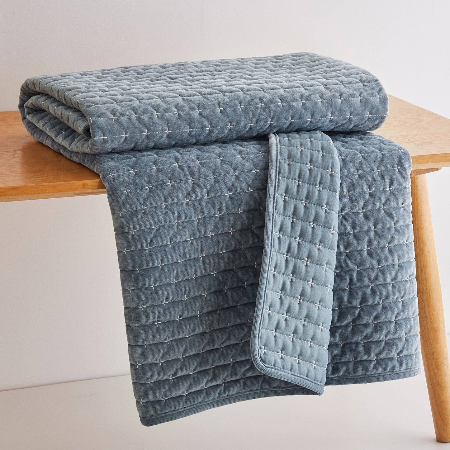 Levtex Home - Velvet Stitch Quilted Throw: Green