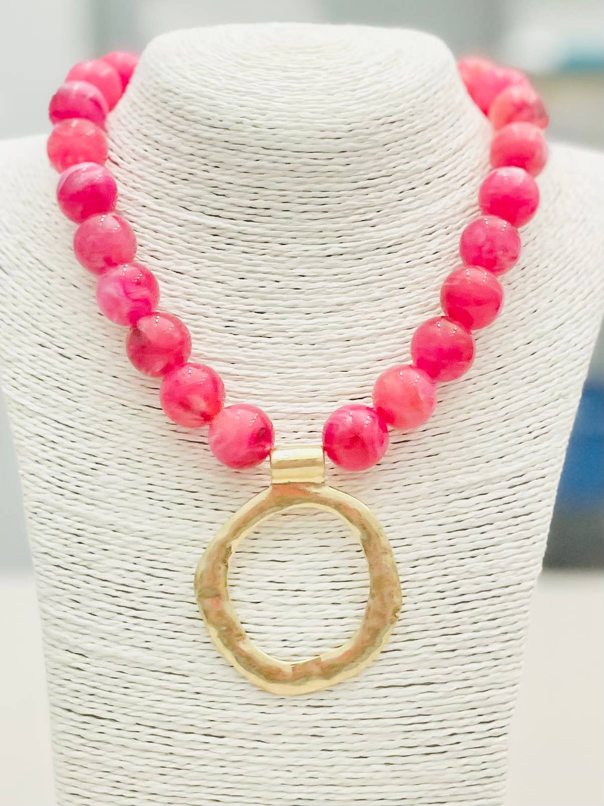 TWO FORTY TWO - CHIC-Big Ball Necklace w/Pendant (raspberry) NK615