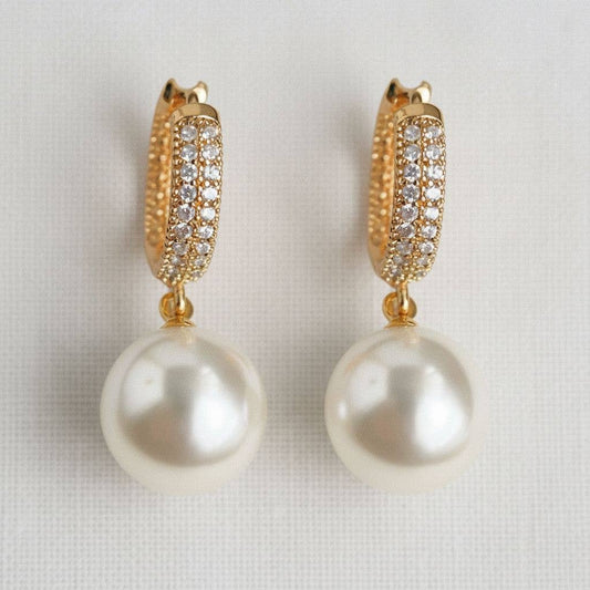 Ellemadera -  Zircon Pearl Huggie Earrings