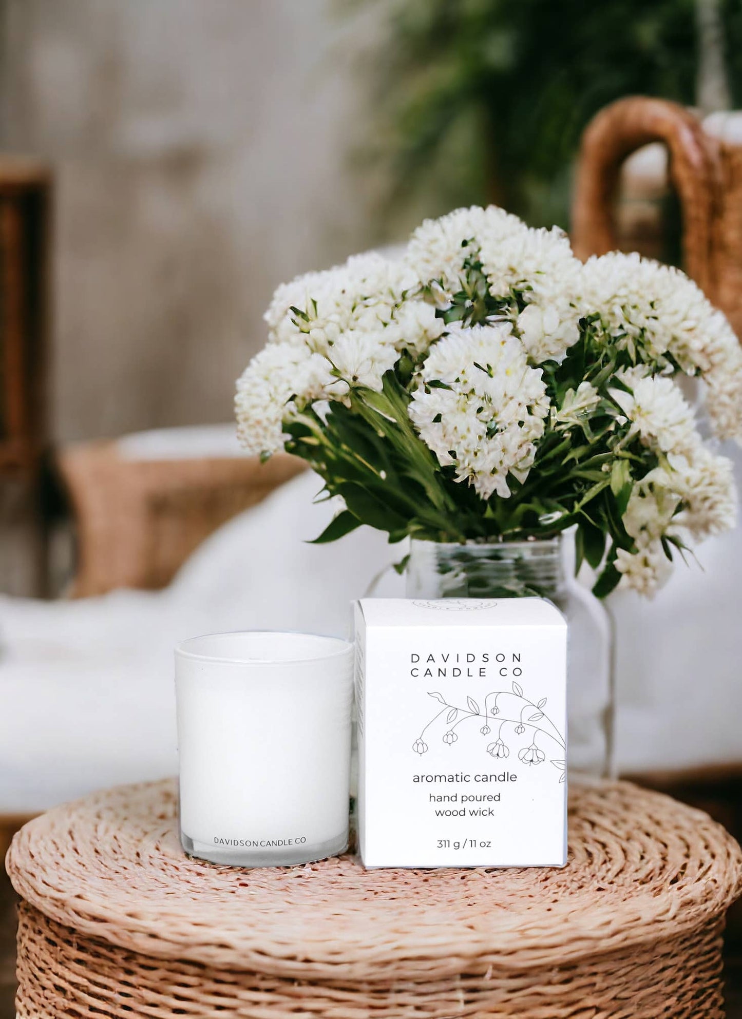 Davidson Candle Company LLC - 11 oz glass jar candle in box : Oakmoss & Amber