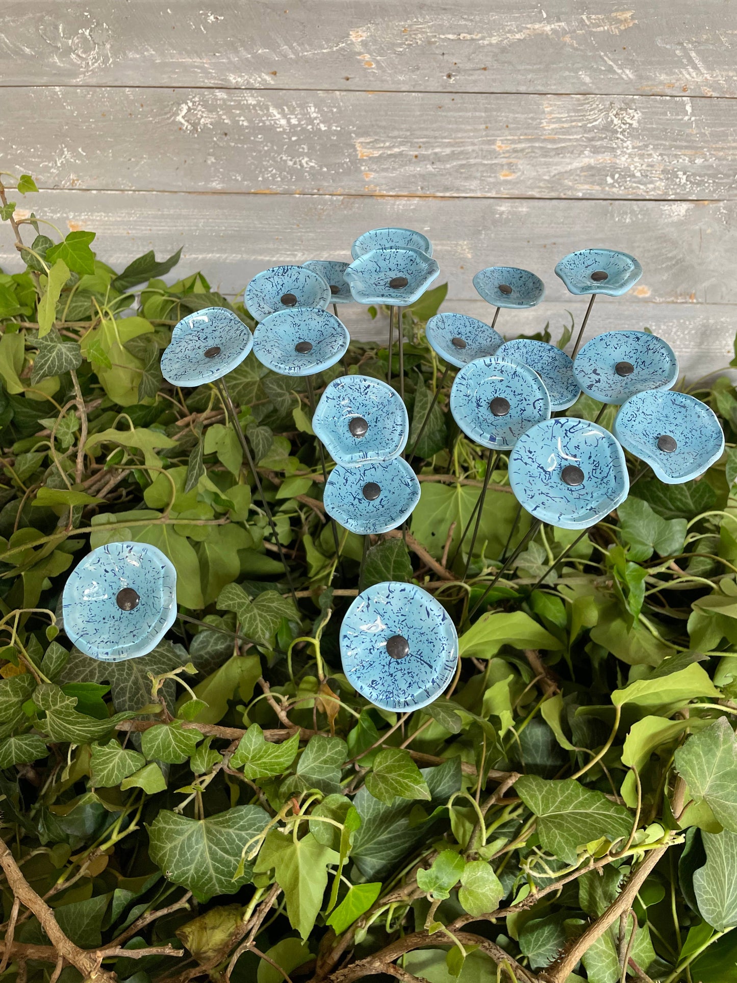 CARNEOL GLASS - Small Glass Flower For Inside In L.Blue