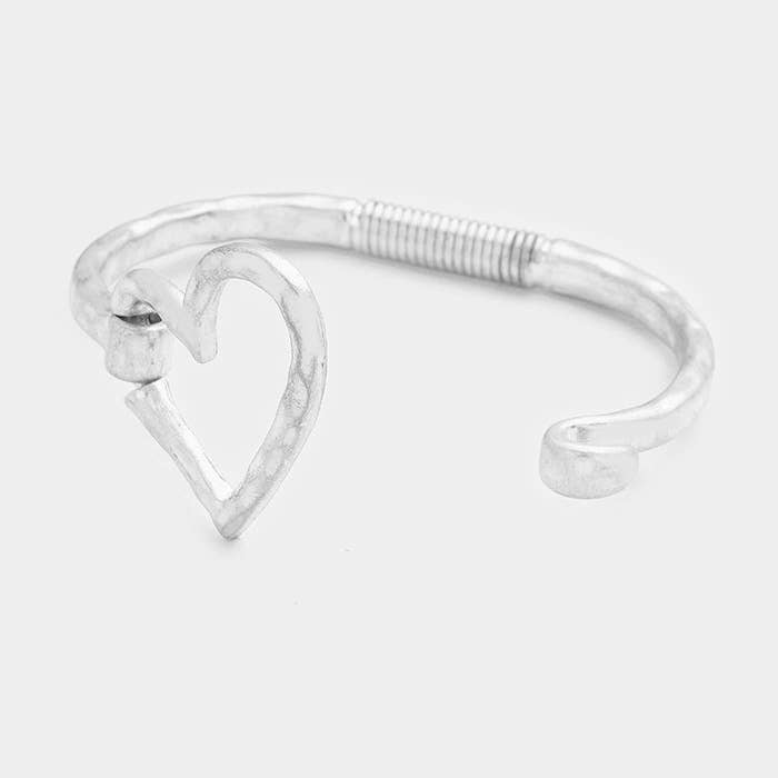 Sensibling Corp. - Open Metal Heart Hook Bracelet: Worn Gold