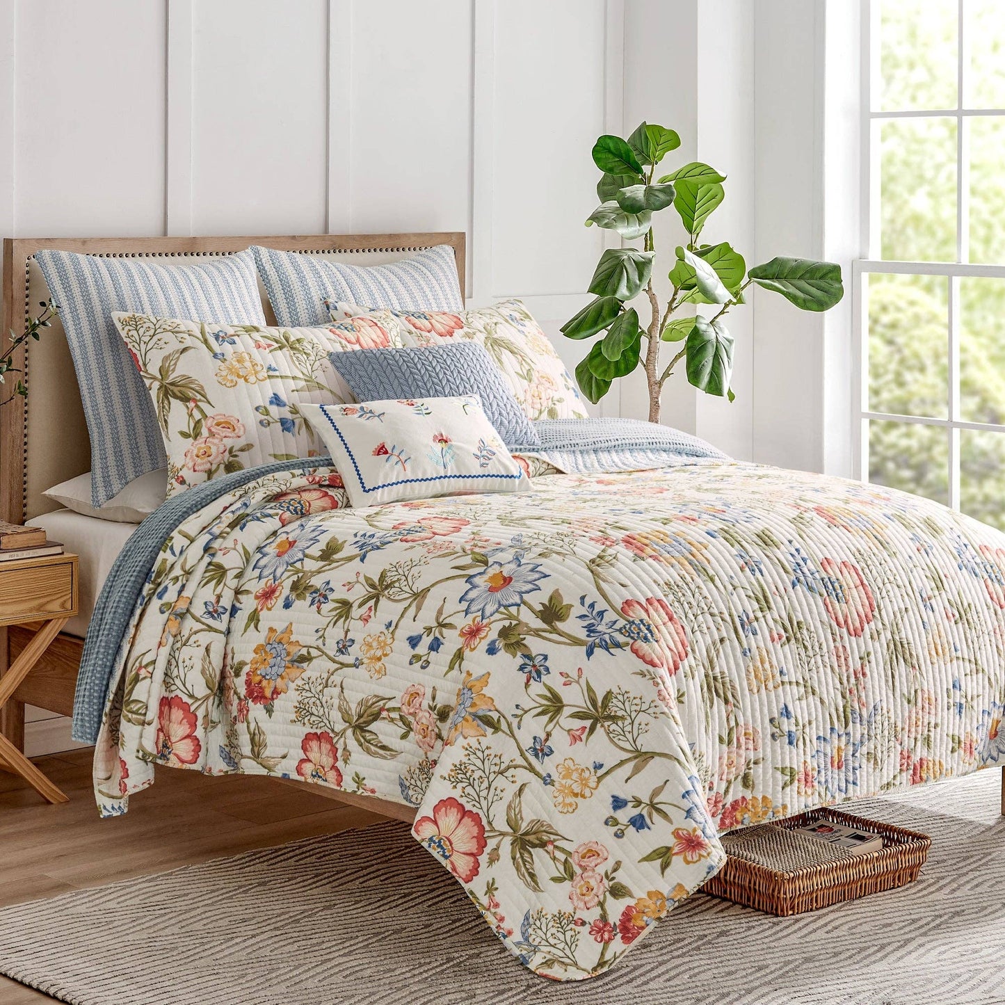 Levtex Home - Maileen Quilt Set: Neutral Blue / King/Cal King