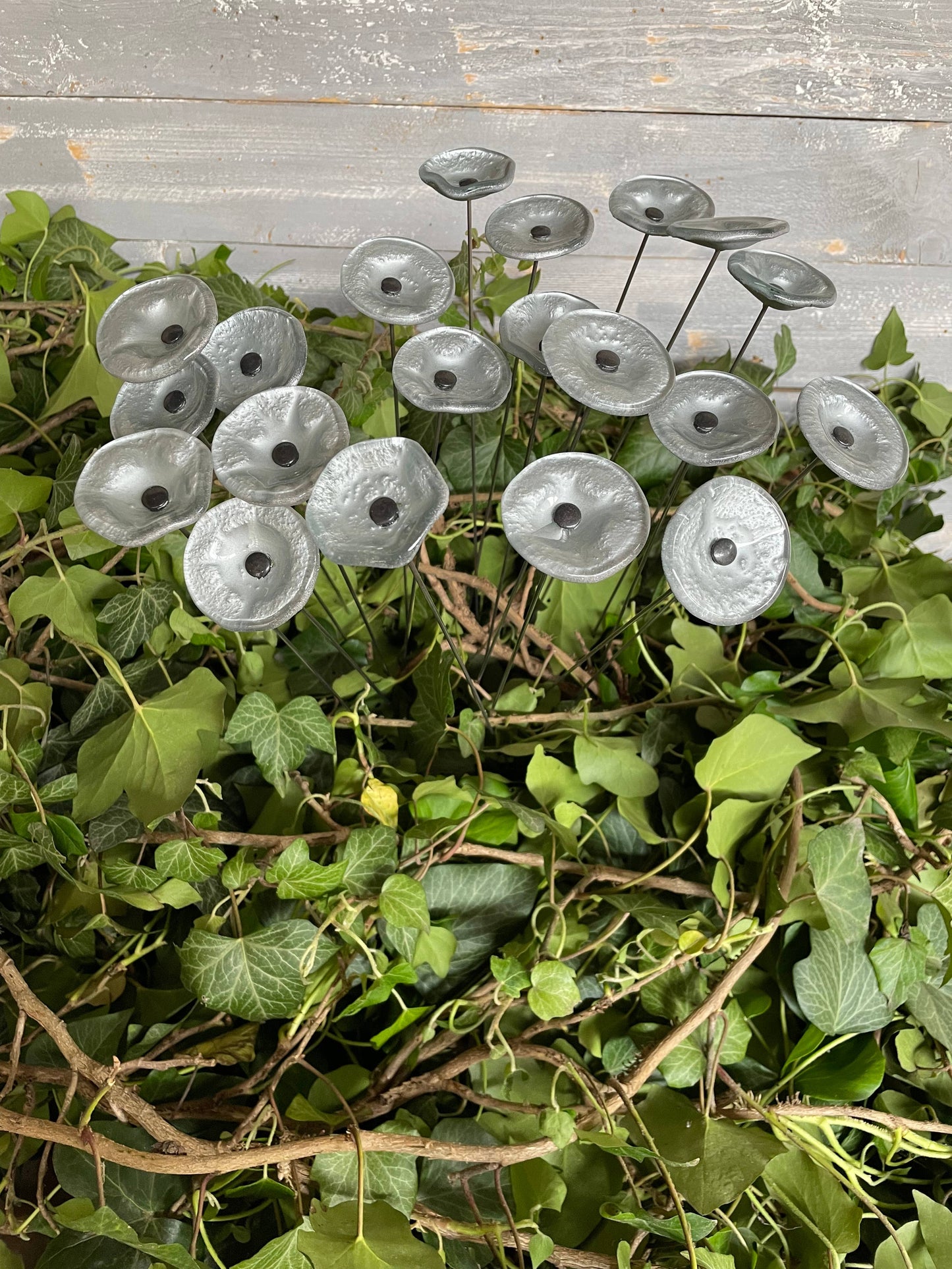 CARNEOL GLASS - Small Glass Flower For Inside In Silver