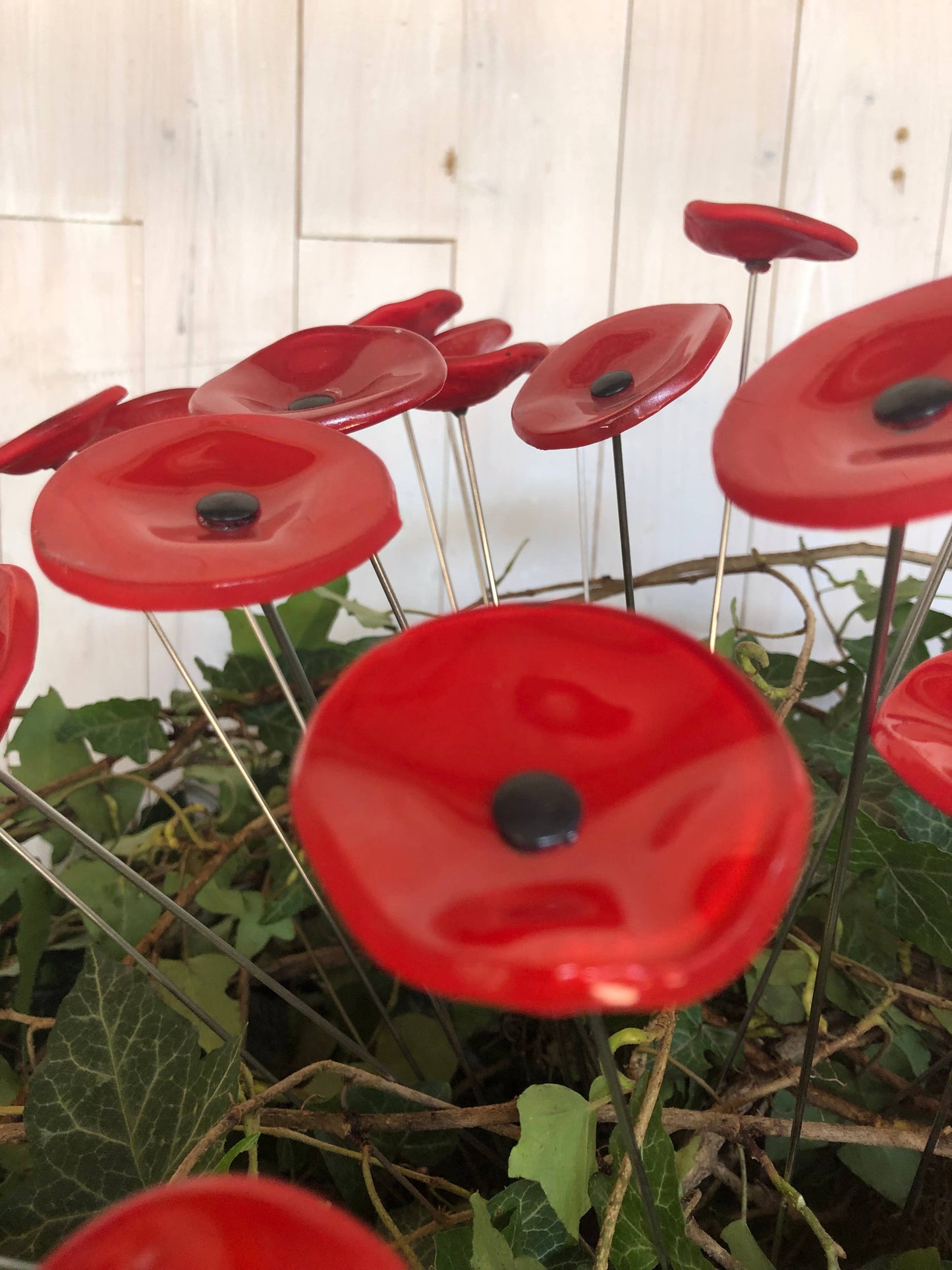CARNEOL GLASS - Small Glass Flower For Outside In Red