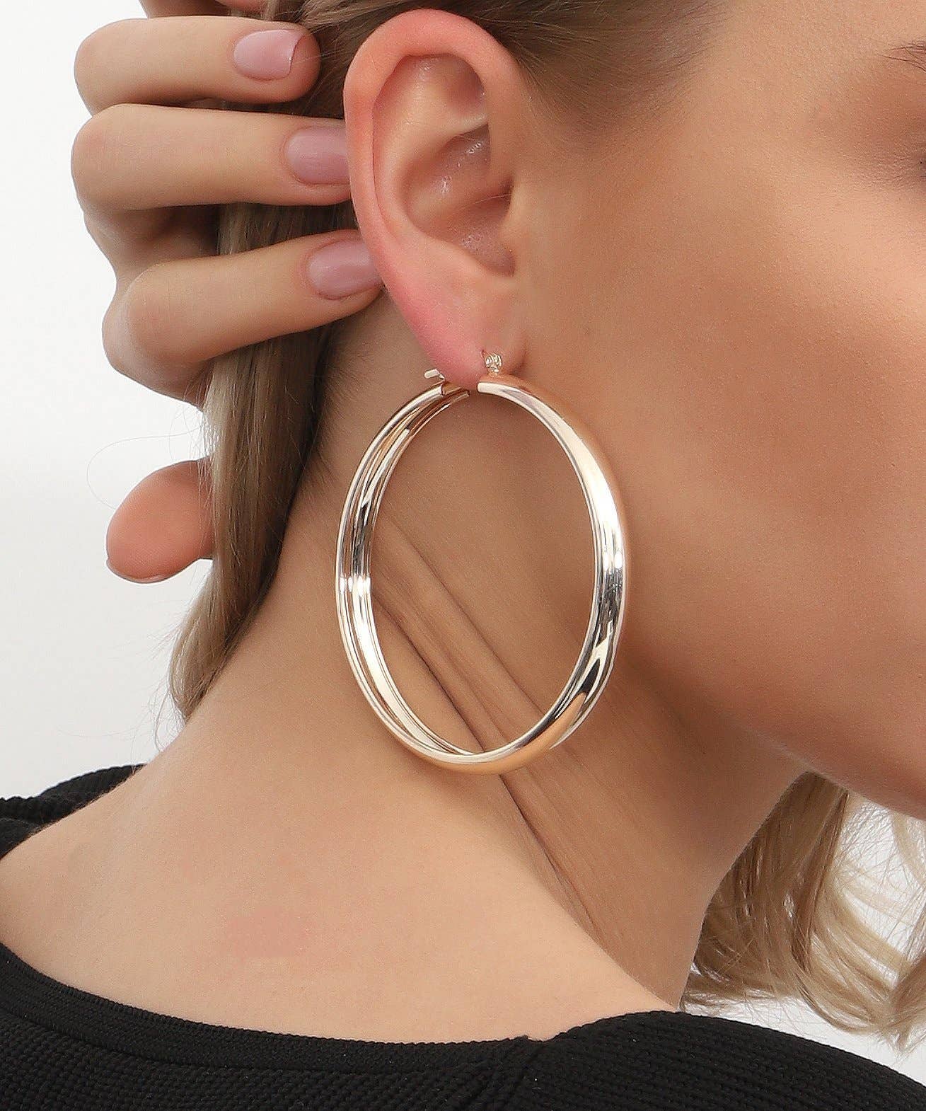 AVENS - Goldtone earrings