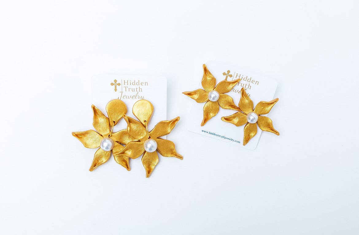 Hidden Truth Jewelry - Stargazer Lily & Pearl Dangles