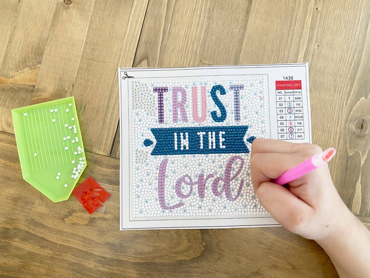 Addison Lane Designs Inc. - Trust in the Lord Diamond Art Kit