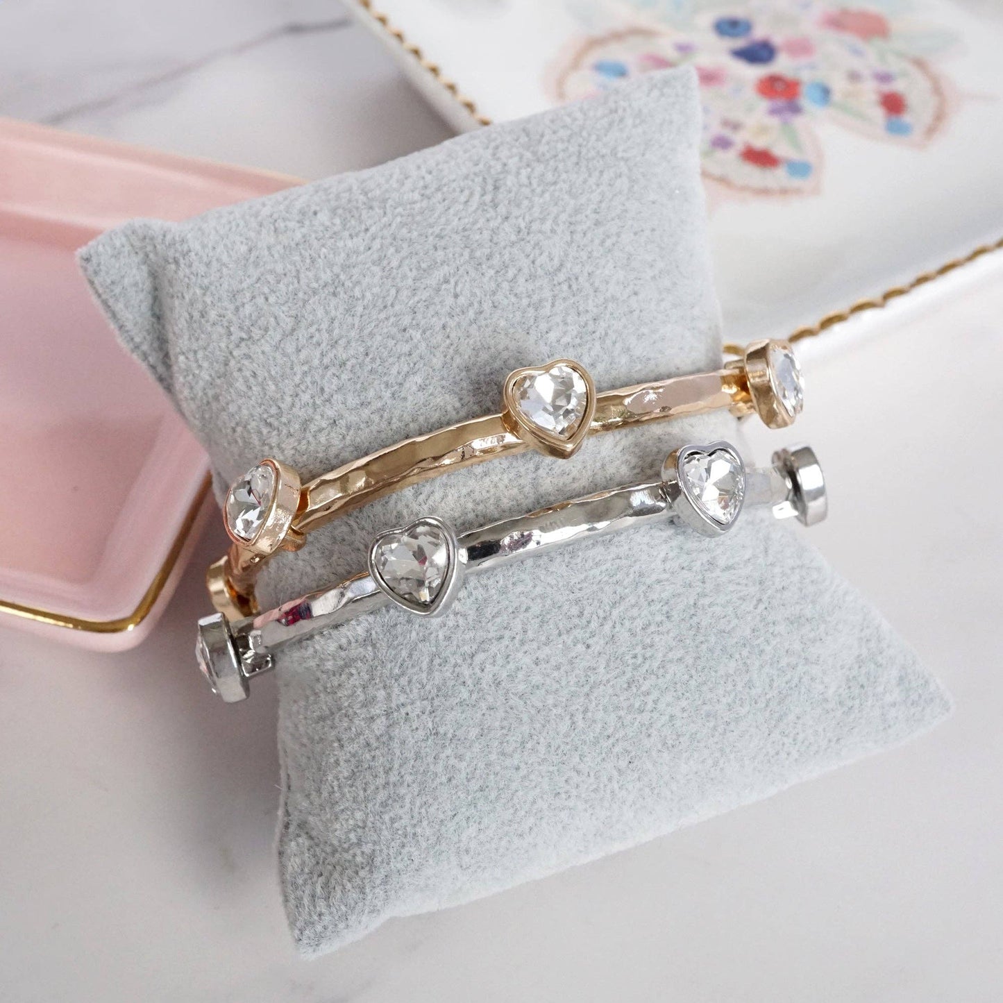 PennyLine inc - Heart Faceted Crystals Stretchy Stackable Station Bangles – Gold & Silver Tone: Silver Tone