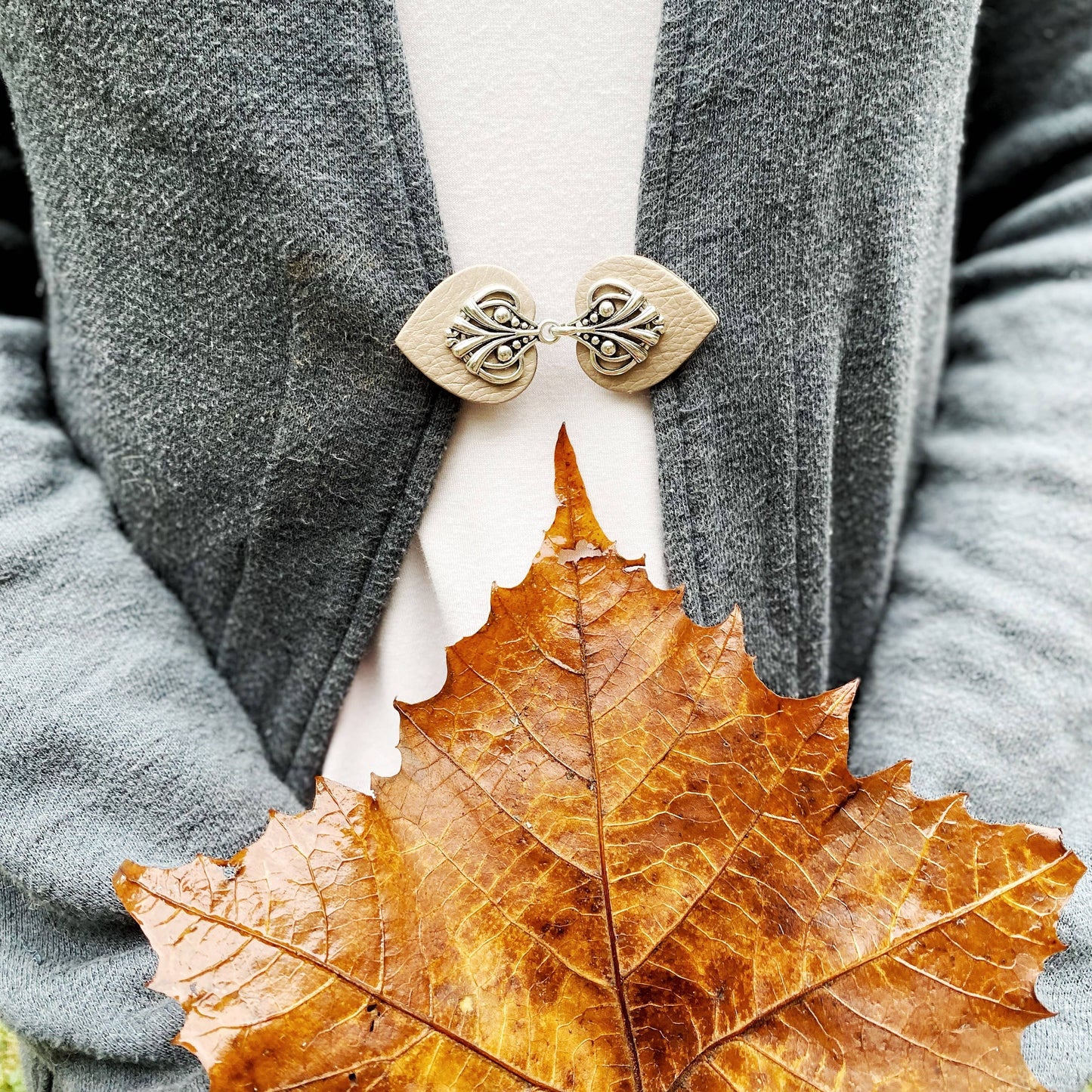 KardiKlips - Sweater, Cardigan Cinch Clips - Unique Clothing Accessories